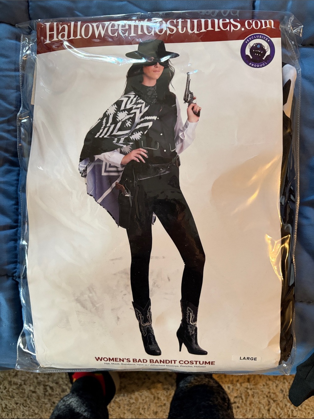 Women's Bad Bandit Poncho costume - Black & White